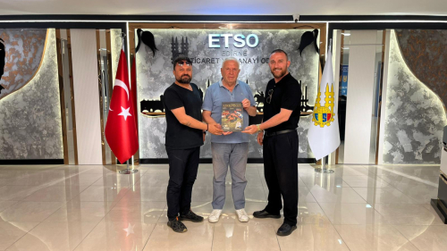 EDİRNE ULAK KIRKPINAR DERGİSİ ETSO BAŞKANI IRMAK’A TAKDİM EDİLDİ